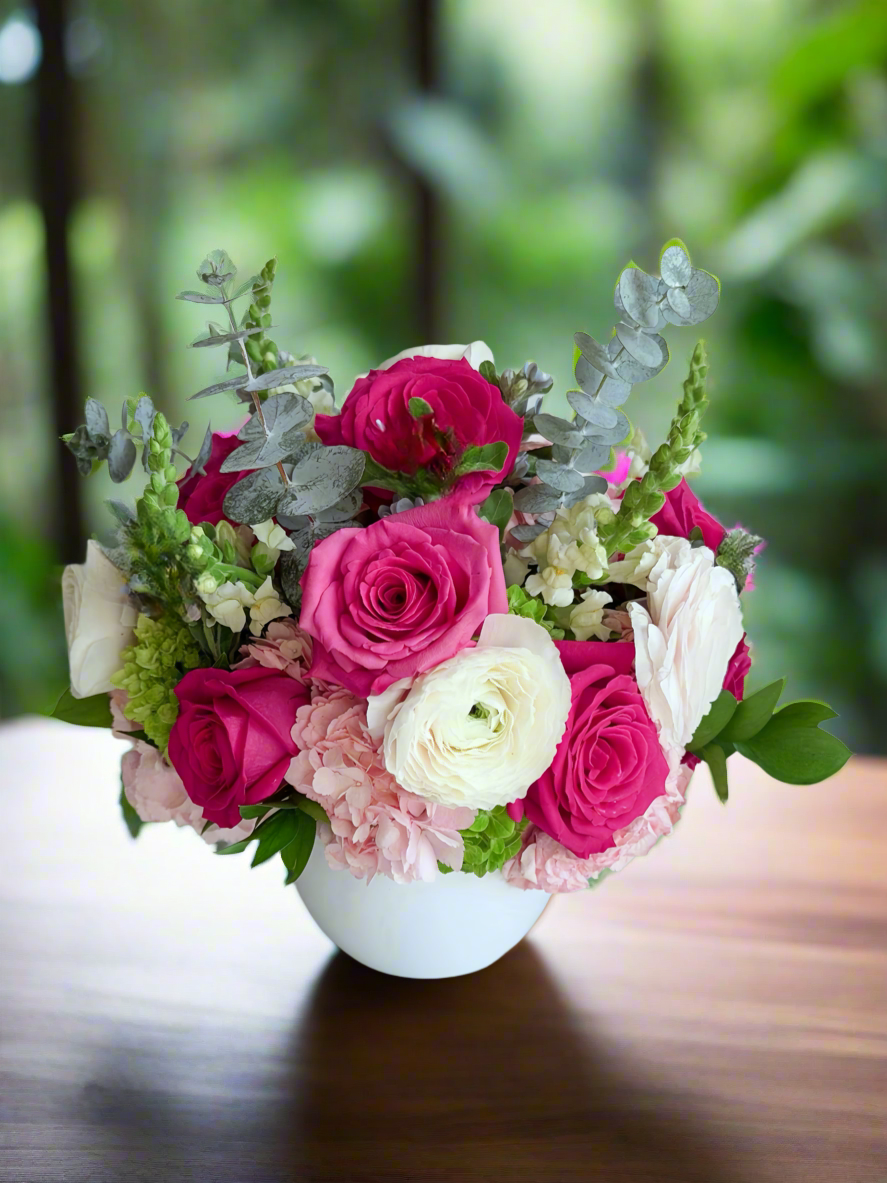 Florist’s Choice short Vase flower Arrangement