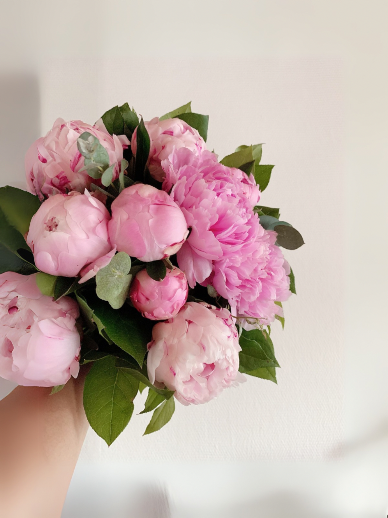 Peony Bloom_Best florist in Oakville_same day Flower delivery_Free local delivery 